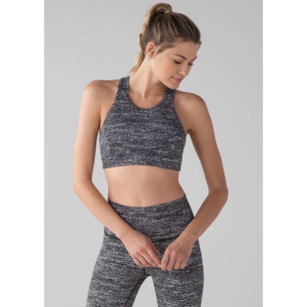 Lululemon Pace Perfect Bra Air Time White Black